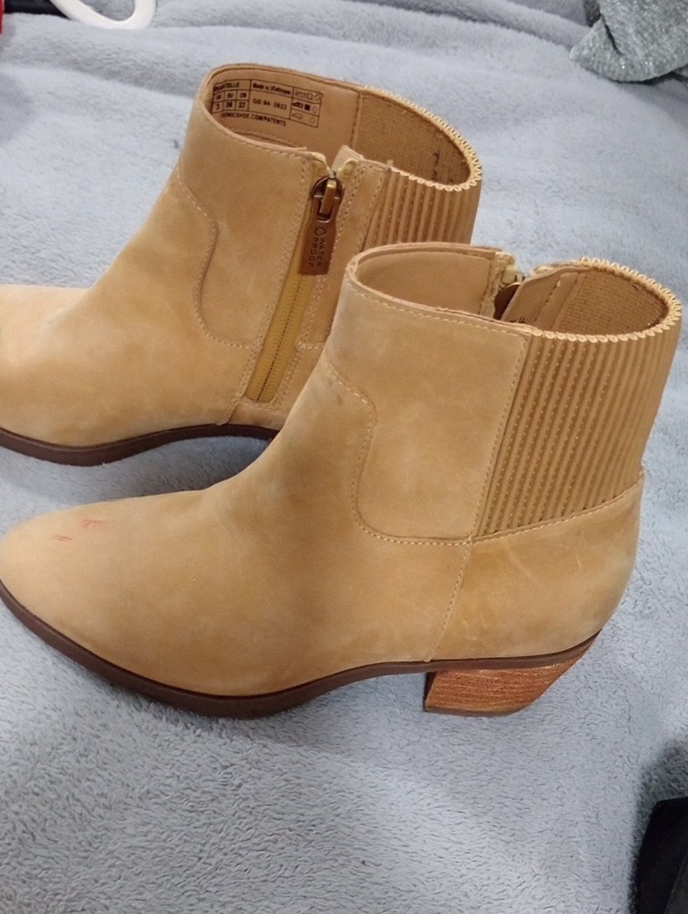 Vionic Tan Suede/Leather Ankle Booties with Side Zip Size 5